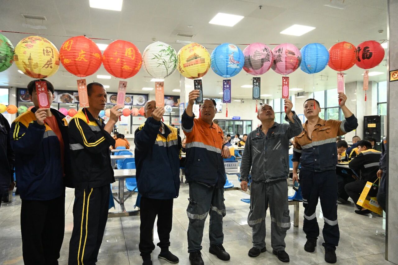 1759974429111237.jpg 96ace215f743cf8fa1f8824a644839b0.jpg