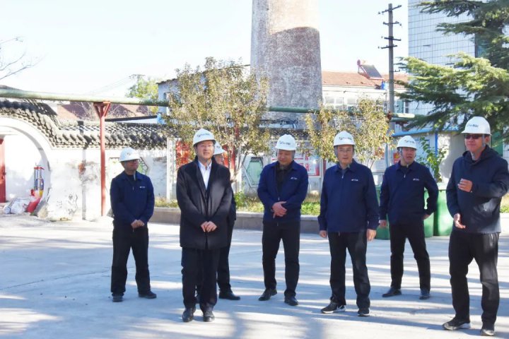 王崇景“四不两直”到港建公司督导检查安全生产工作